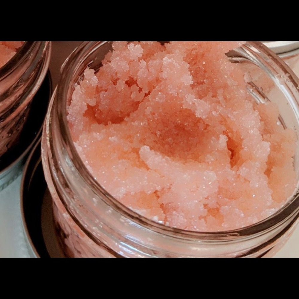 Sugar scrub 4 oz Cherry Almond scent